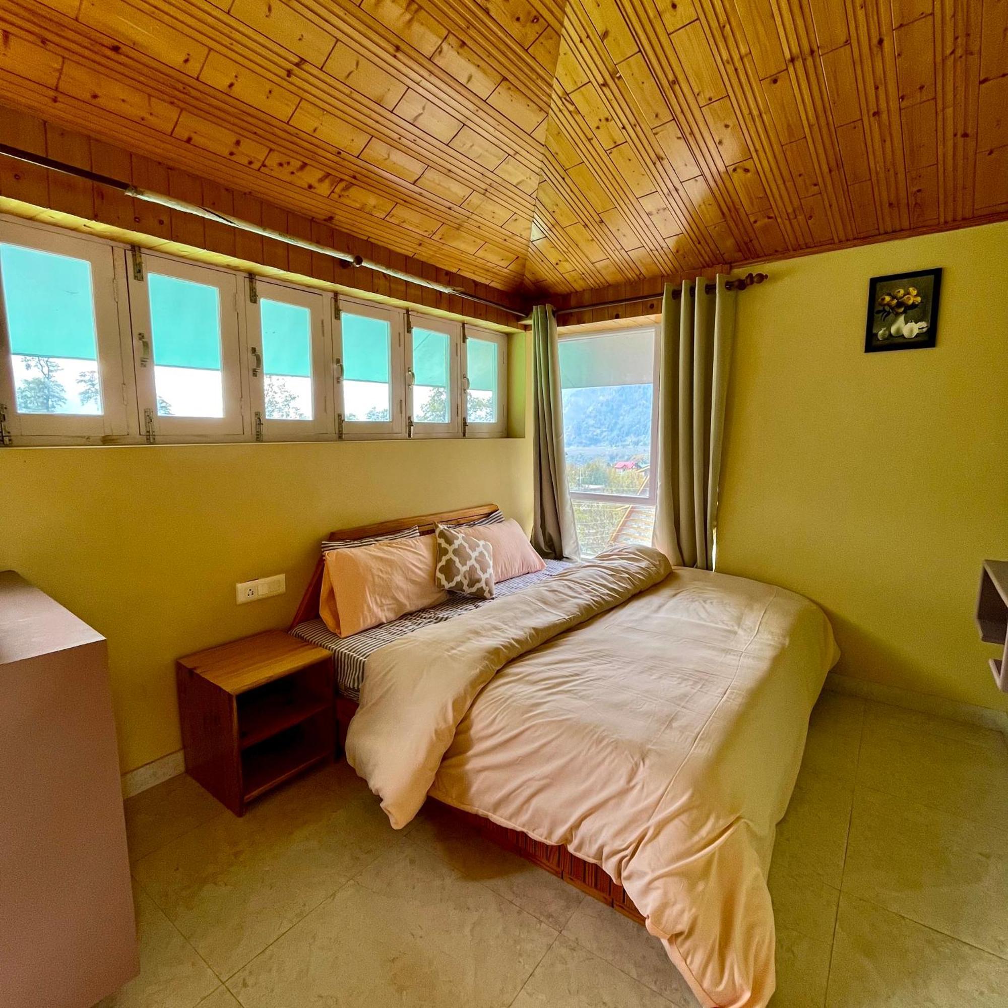 Fluestern Hostel And Cafe Nagar  Екстер'єр фото