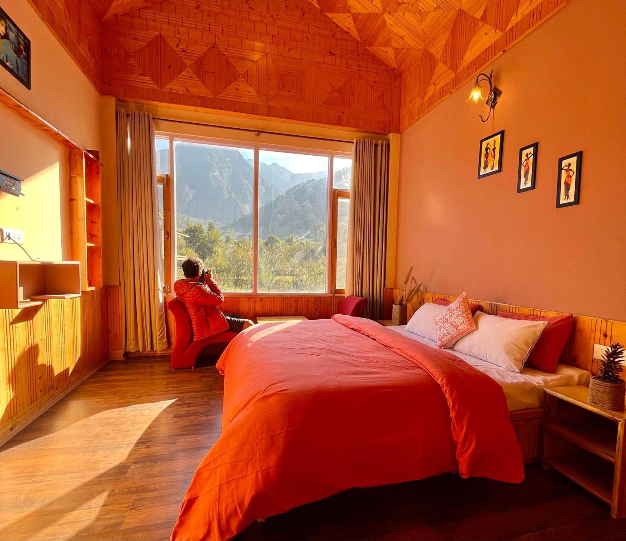 Fluestern Hostel And Cafe Nagar  Екстер'єр фото