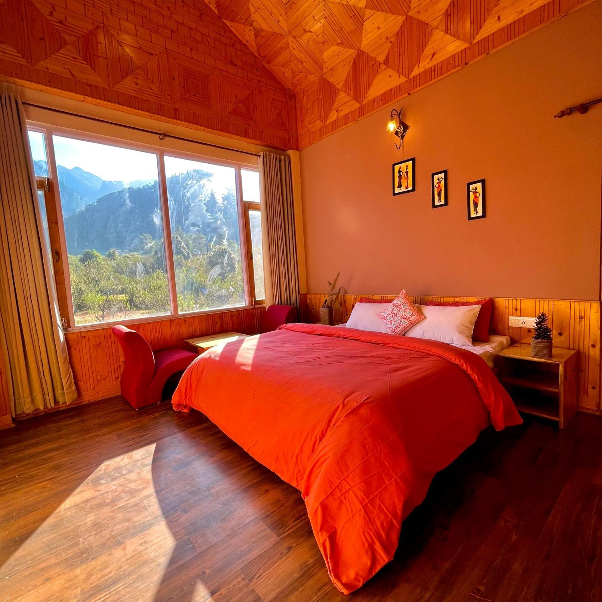 Fluestern Hostel And Cafe Nagar  Екстер'єр фото